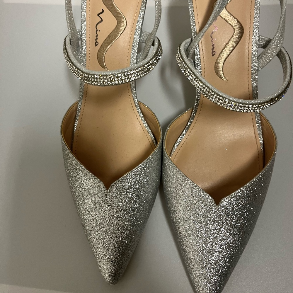 Mia silver glitter heels sz 8
